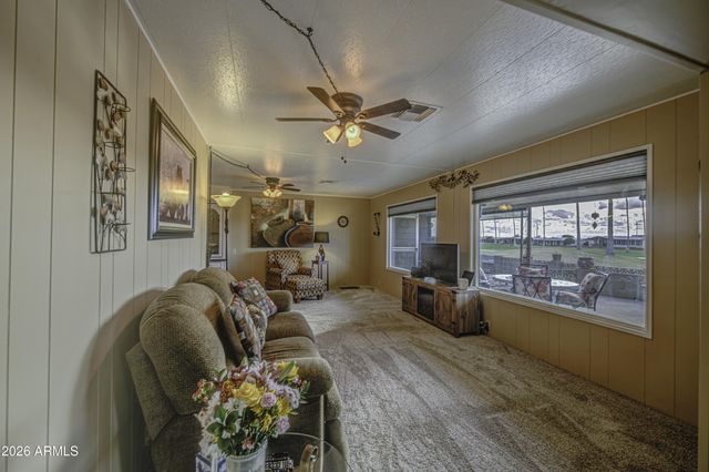 2246 N NICKLAUS Drive, Mesa, AZ 85215