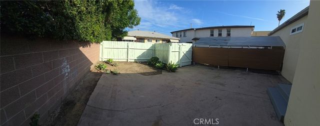 2332 N Catalina Street, Burbank, CA 91504