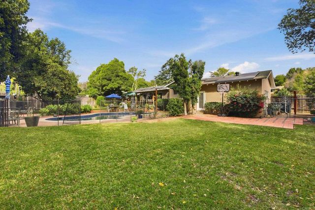 11469 Lorena Lane, El Cajon, CA 92020