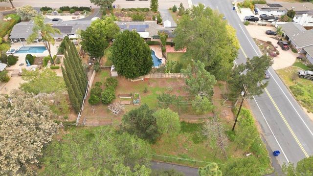 11469 Lorena Lane, El Cajon, CA 92020