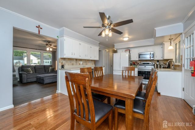 40 Kinnaman Avenue, Washington Twp, NJ 07882