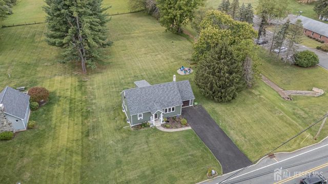 40 Kinnaman Avenue, Washington Twp, NJ 07882