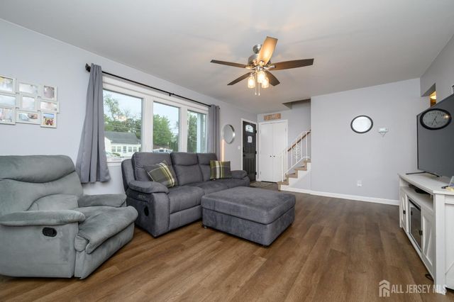 40 Kinnaman Avenue, Washington Twp, NJ 07882