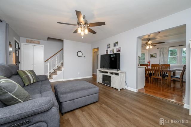 40 Kinnaman Avenue, Washington Twp, NJ 07882