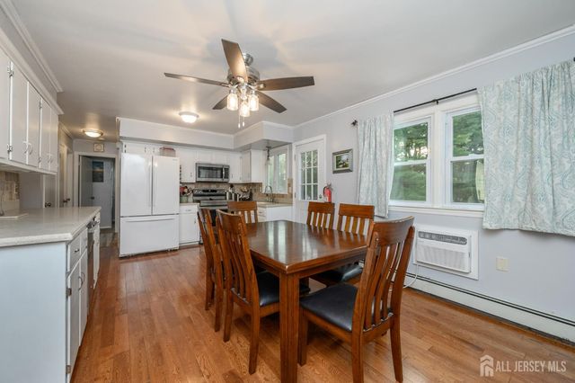 40 Kinnaman Avenue, Washington Twp, NJ 07882