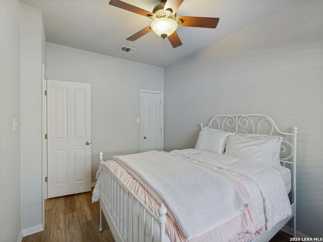 8812 GUSTINE DR, Helotes, TX 78023