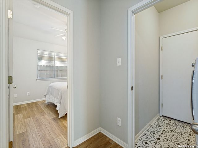 8812 GUSTINE DR, Helotes, TX 78023