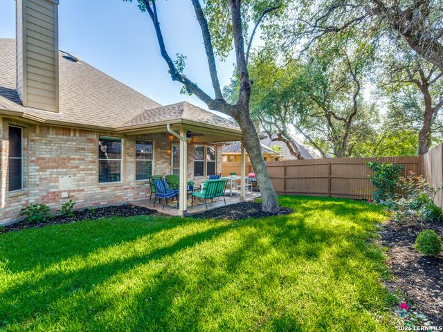 8812 GUSTINE DR, Helotes, TX 78023