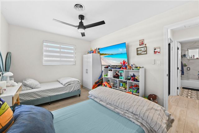 1100 N 57TH Terrace, Hollywood, FL 33021