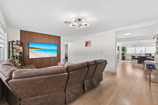 1100 N 57TH Terrace, Hollywood, FL 33021