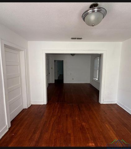 804 High St, Marshall, TX 75670