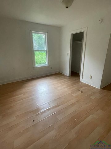804 High St, Marshall, TX 75670