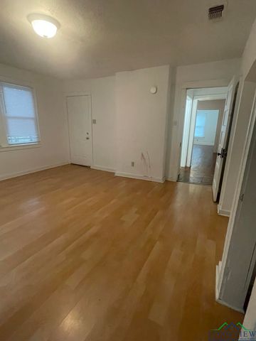 804 High St, Marshall, TX 75670