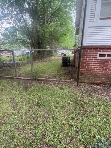 804 High St, Marshall, TX 75670