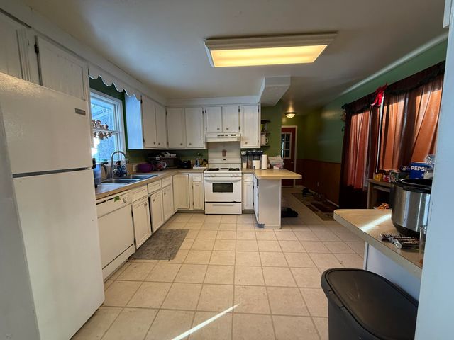 236 W Main Street, Vermontville Vlg, MI 49096