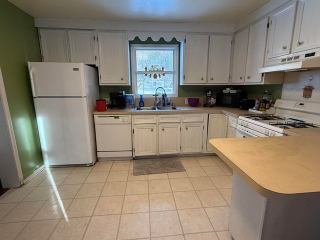 236 W Main Street, Vermontville Vlg, MI 49096