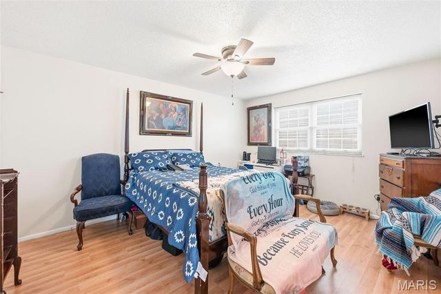 10308 Forest Brook Lane H, St Louis, MO 63146