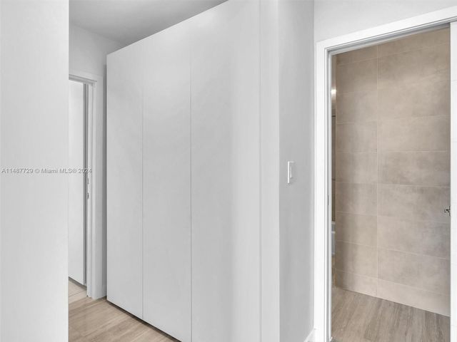 4101 Pine Tree Dr 621,620, Miami Beach, FL 33140