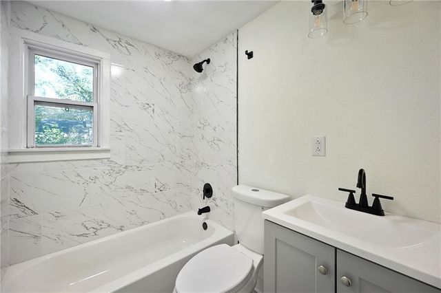 5409 Hardy Avenue, Raytown, MO 64133