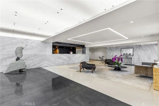 818 N Doheny 308, West Hollywood, CA 90069