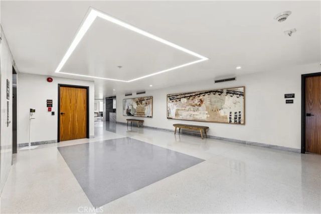 818 N Doheny 308, West Hollywood, CA 90069