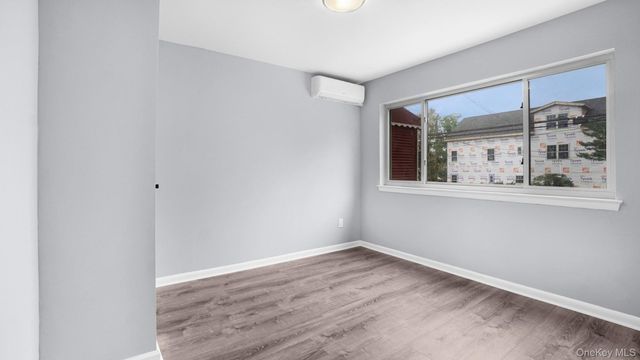 806 E 227th Street, Bronx, NY 10466