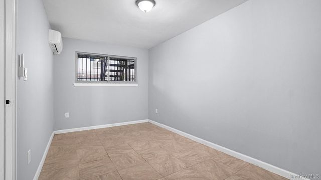 806 E 227th Street, Bronx, NY 10466