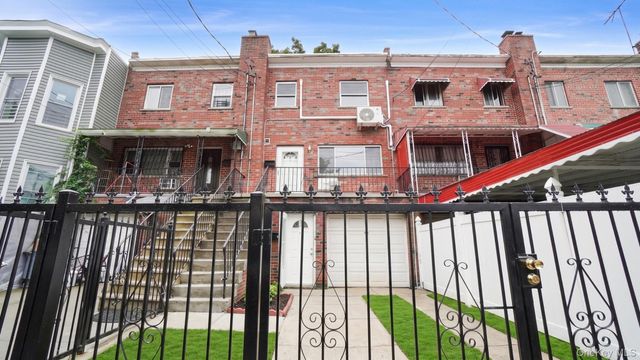 806 E 227th Street, Bronx, NY 10466