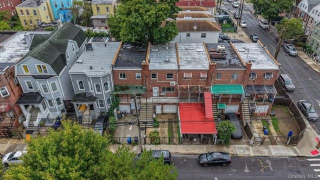 806 E 227th Street, Bronx, NY 10466