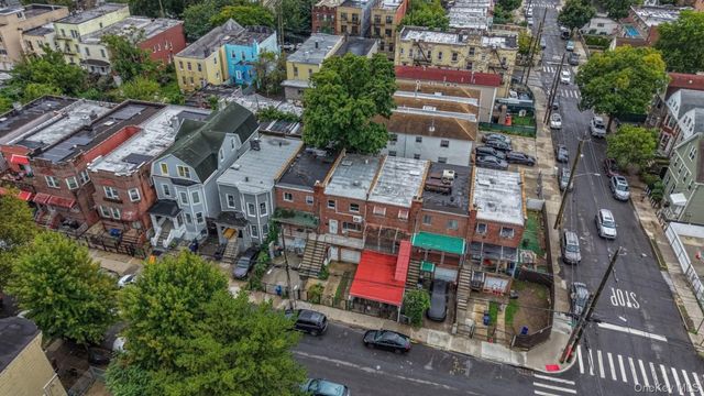 806 E 227th Street, Bronx, NY 10466