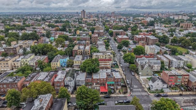 806 E 227th Street, Bronx, NY 10466