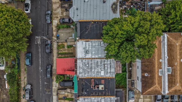 806 E 227th Street, Bronx, NY 10466