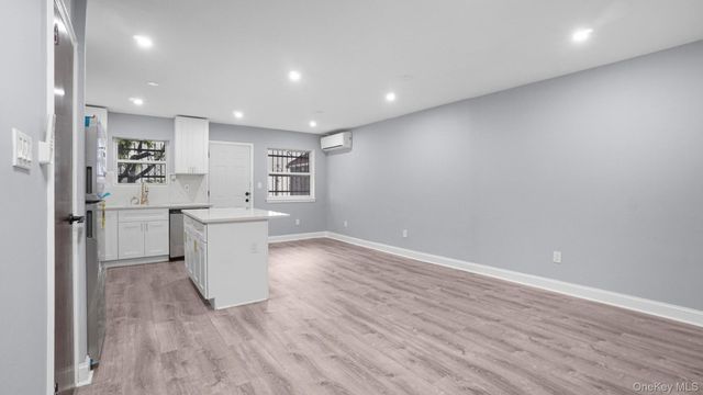 806 E 227th Street, Bronx, NY 10466
