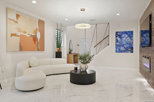 2838 High Castle Lane, San Antonio, TX 78245