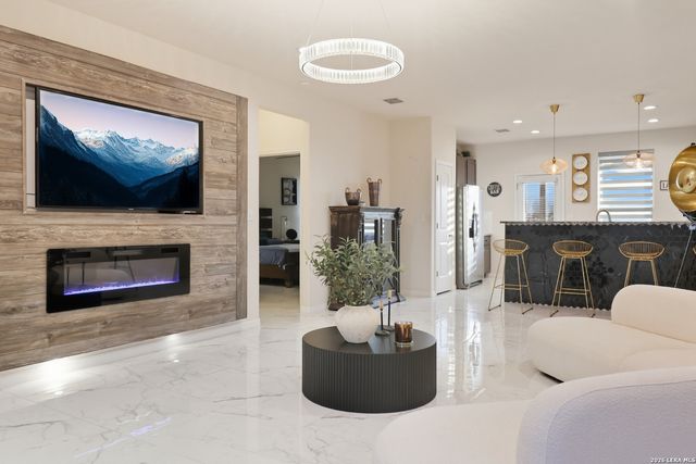 2838 High Castle Lane, San Antonio, TX 78245