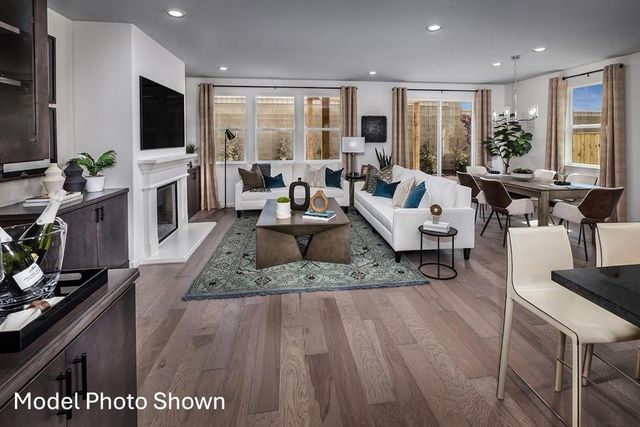 1941 Peony Street, Hollister, CA 95023