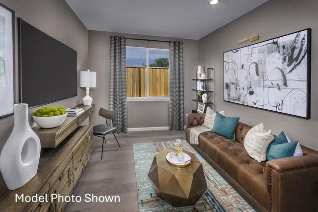 1941 Peony Street, Hollister, CA 95023