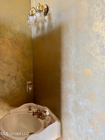 114 Dr M L King, Natchez, MS 39120