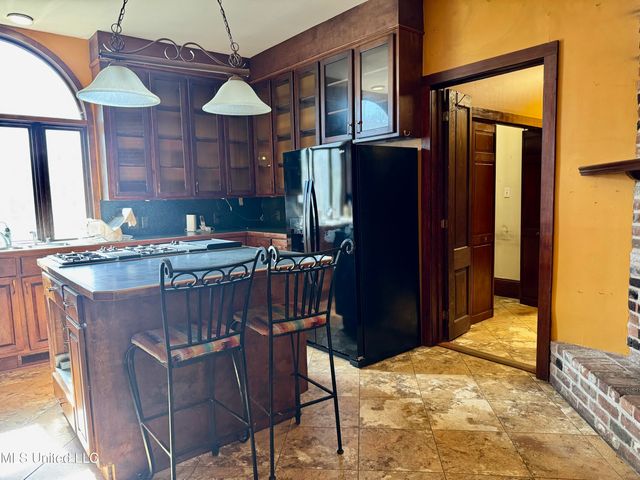 114 Dr M L King, Natchez, MS 39120