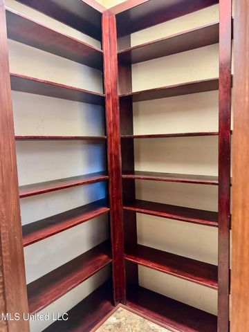 114 Dr M L King, Natchez, MS 39120