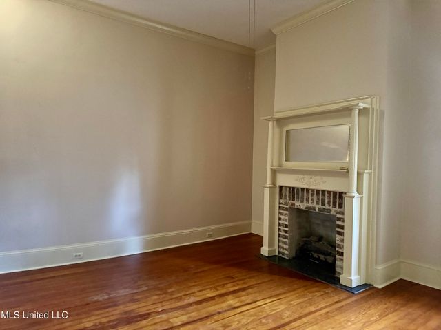 114 Dr M L King, Natchez, MS 39120