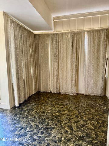 114 Dr M L King, Natchez, MS 39120