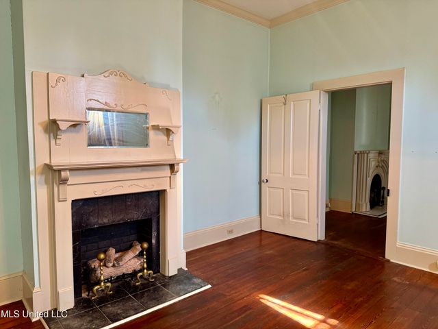 114 Dr M L King, Natchez, MS 39120