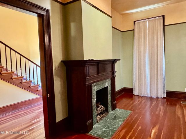 114 Dr M L King, Natchez, MS 39120