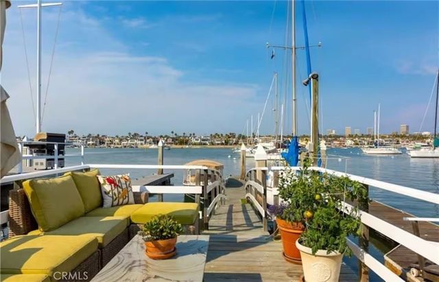 900 E Balboa Boulevard, Newport Beach, CA 92661