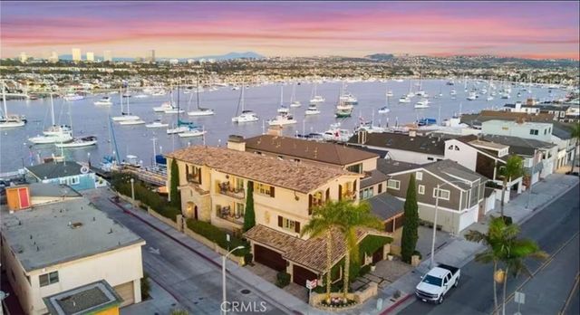 900 E Balboa Boulevard, Newport Beach, CA 92661