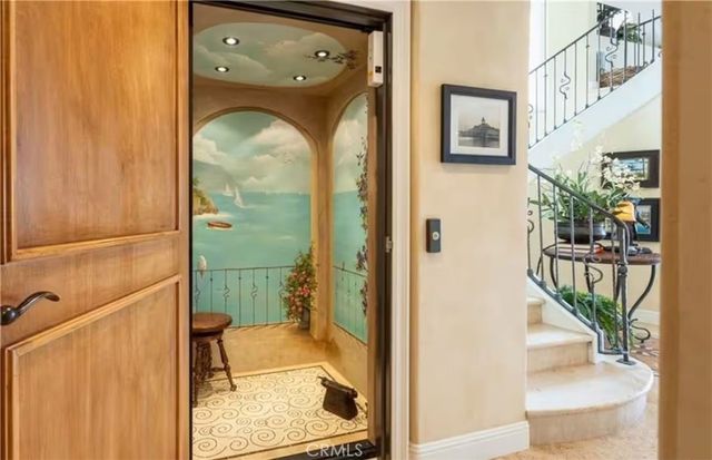 900 E Balboa Boulevard, Newport Beach, CA 92661