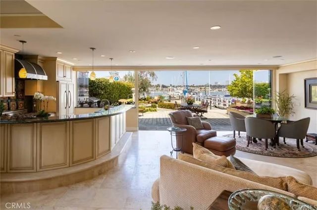900 E Balboa Boulevard, Newport Beach, CA 92661