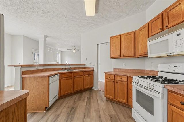 3177 Elmwood Court, Atlanta, GA 30349