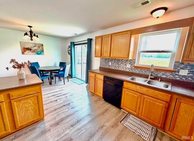 305 W Wind Trail, Avilla, IN 46710